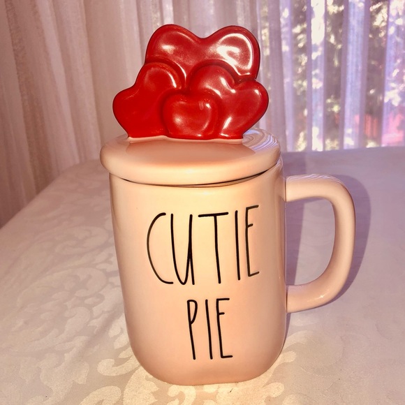 Rae Dunn Cutie Pie Artisan Collectors Mug with Hearts Topper - Picture 8 of 9